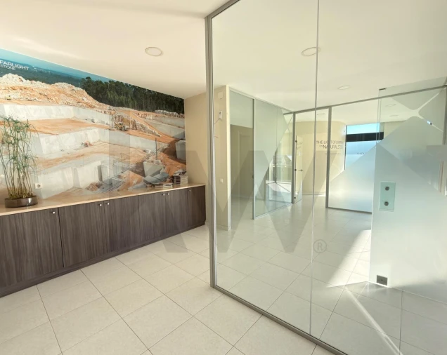 Loja para Venda em Rio Maior Foto 1