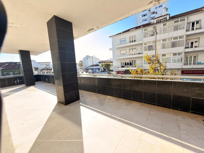 Loja para Venda em Rio Maior Foto 8