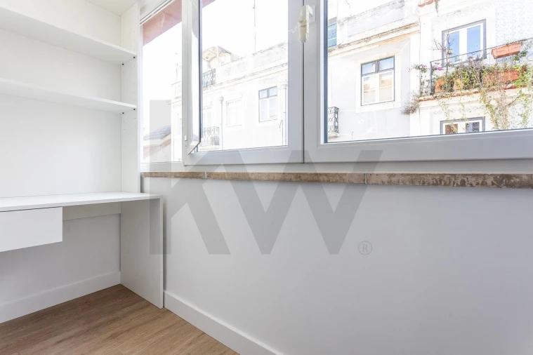 Apartamento T1 para Venda em Campo de Ourique Foto 17
