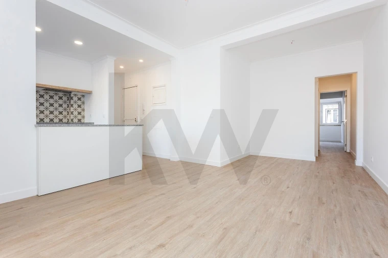 Apartamento T1 para Venda em Campo de Ourique Foto 4