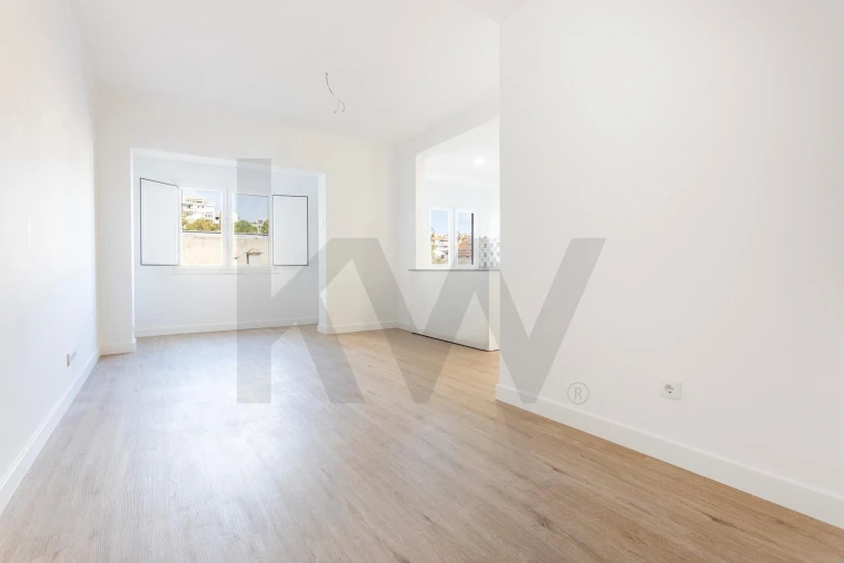 Apartamento T1 para Venda em Campo de Ourique Foto 9