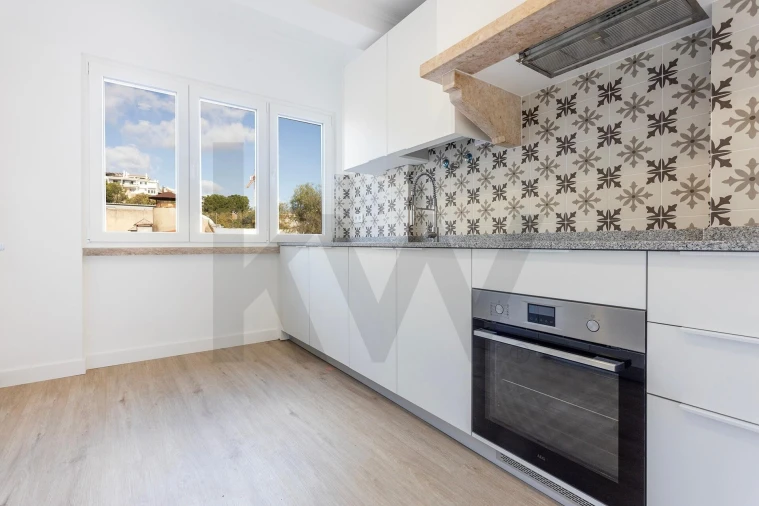 Apartamento T1 para Venda em Campo de Ourique Foto 5