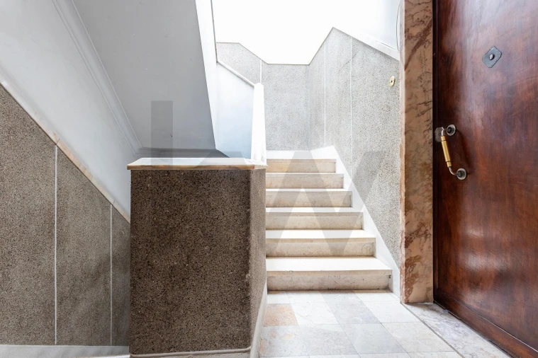 Apartamento T1 para Venda em Campo de Ourique Foto 20