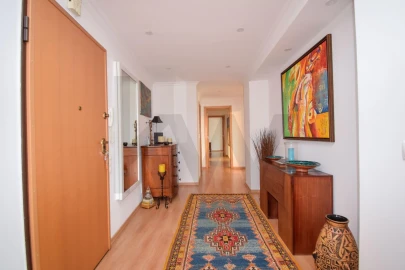 Apartamento T5 para Venda em Penha de França