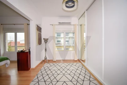 Apartamento T5 para Venda em Penha de França