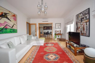 Apartamento T5 para Venda em Penha de França