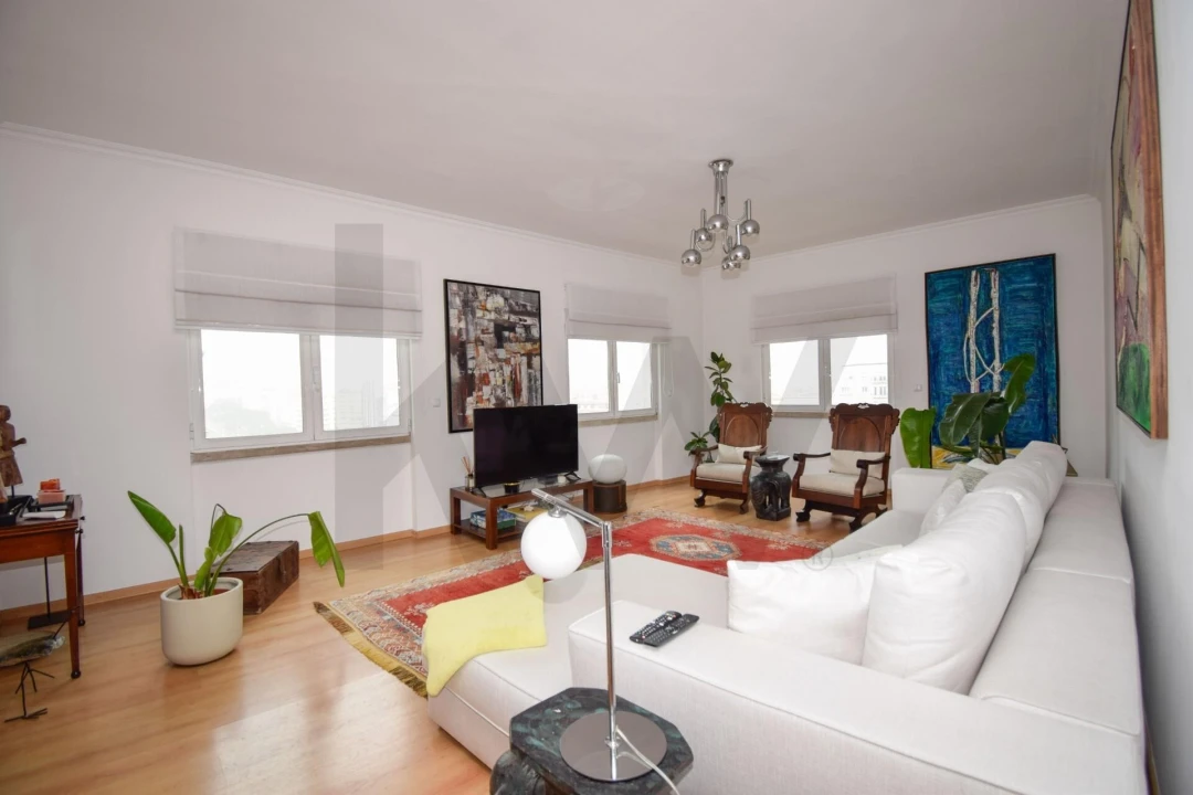 Apartamento T5 para Venda em Penha de França Foto 4