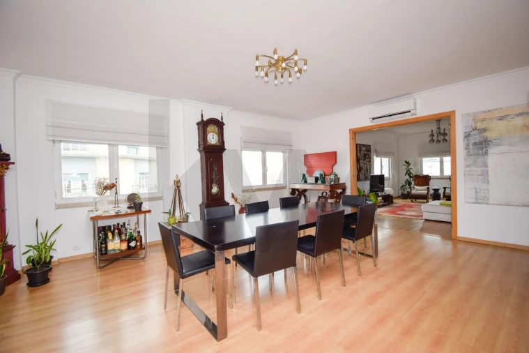 Apartamento T5 para Venda em Penha de França Foto 6