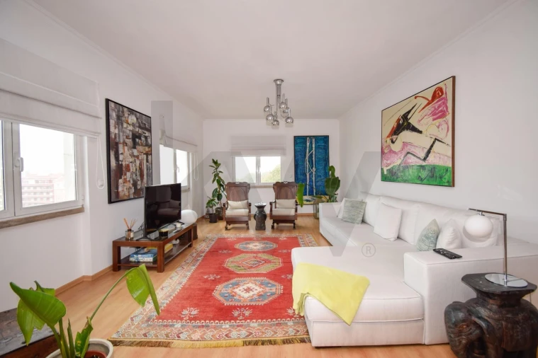 Apartamento T5 para Venda em Penha de França Foto 3