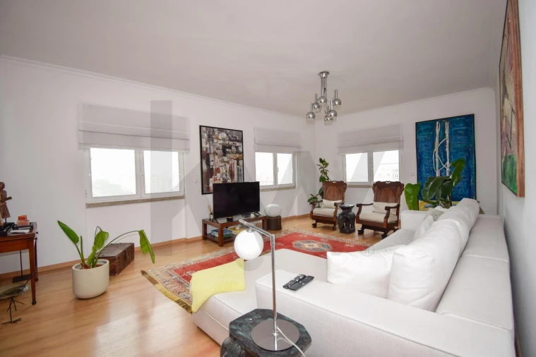 Apartamento T5 para Venda em Penha de França Foto 4