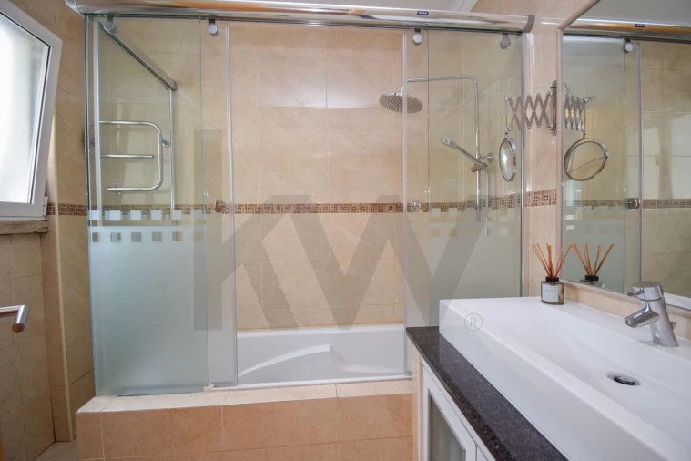 Apartamento T5 para Venda em Penha de França Foto 23