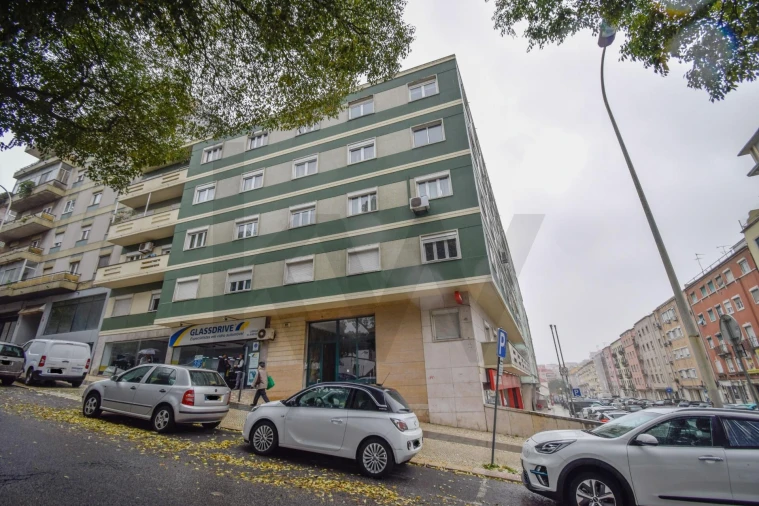 Apartamento T5 para Venda em Penha de França Foto 3
