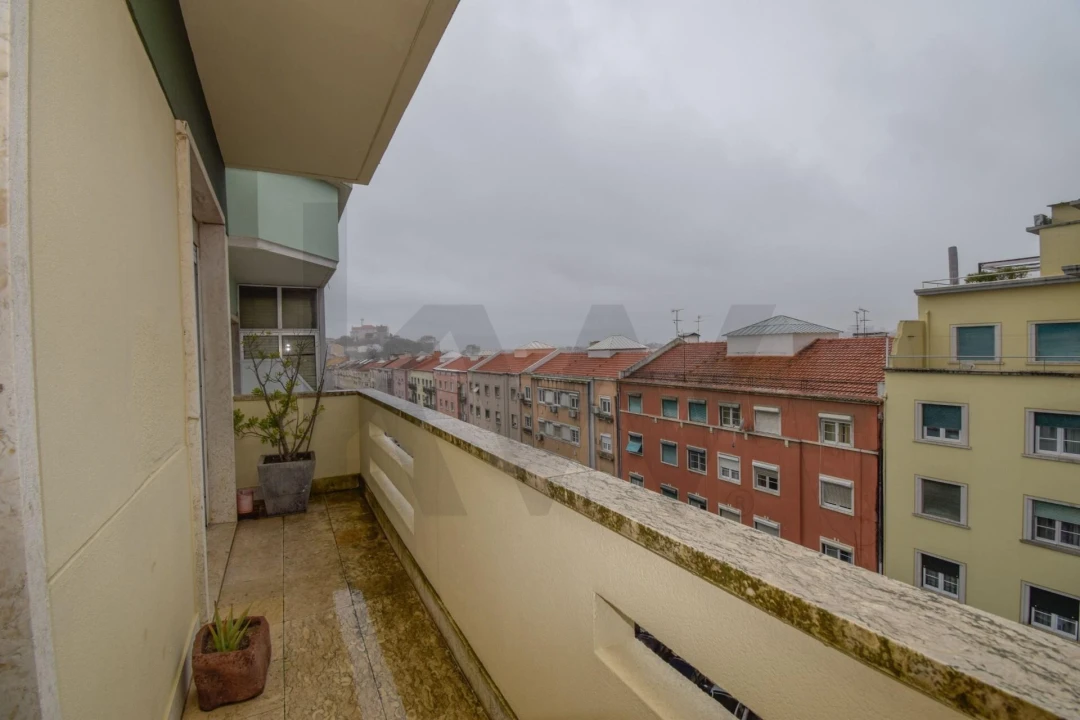 Apartamento T5 para Venda em Penha de França Foto 18