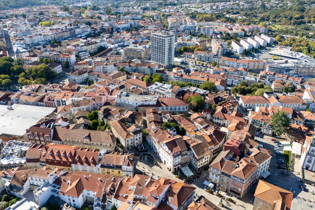 Prédio para Venda em Viseu Foto 9