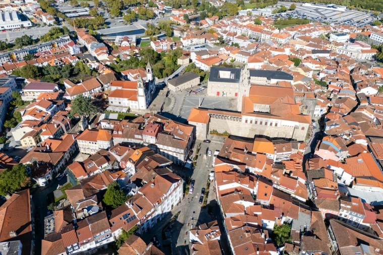 Prédio para Venda em Viseu Foto 12