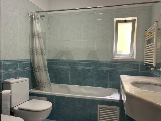 Apartamento T3 para Arrendamento em Oeiras e São Julião da Barra, Paço de Arcos e Caxias Foto 16