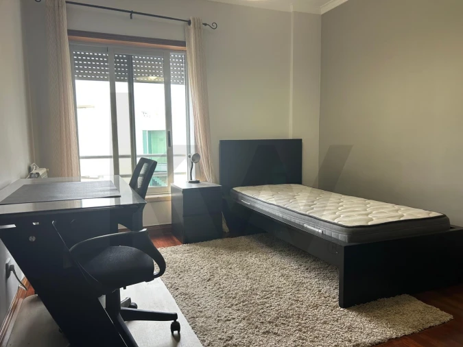 Apartamento T3 para Arrendamento em Oeiras e São Julião da Barra, Paço de Arcos e Caxias Foto 12