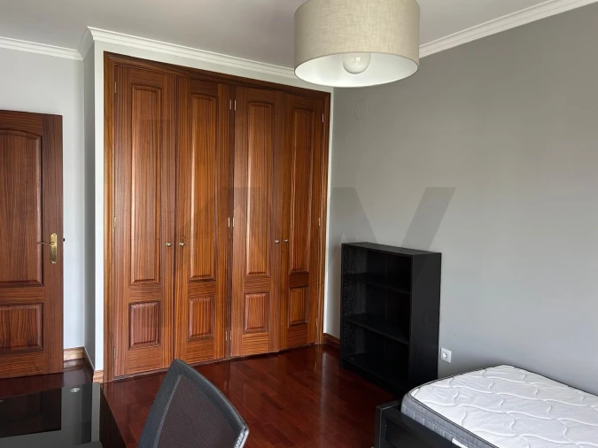 Apartamento T3 para Arrendamento em Oeiras e São Julião da Barra, Paço de Arcos e Caxias Foto 8