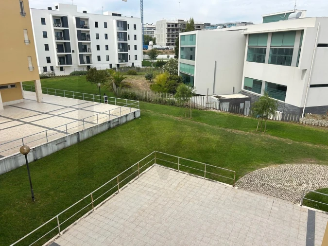 Apartamento T3 para Arrendamento em Oeiras e São Julião da Barra, Paço de Arcos e Caxias Foto 3