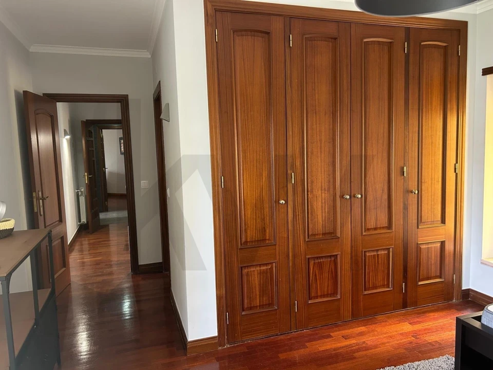 Apartamento T3 para Arrendamento em Oeiras e São Julião da Barra, Paço de Arcos e Caxias Foto 7