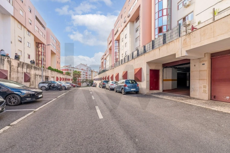 Apartamento T3 para Venda em Odivelas Foto 28