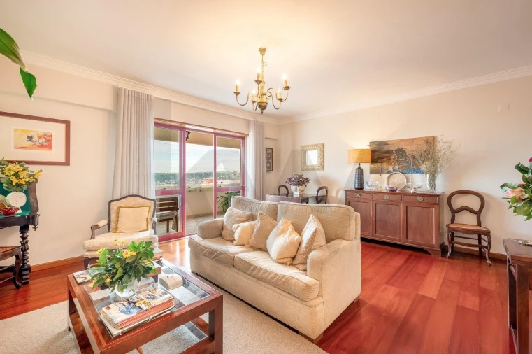 Apartamento T3 para Venda em Odivelas Foto 3