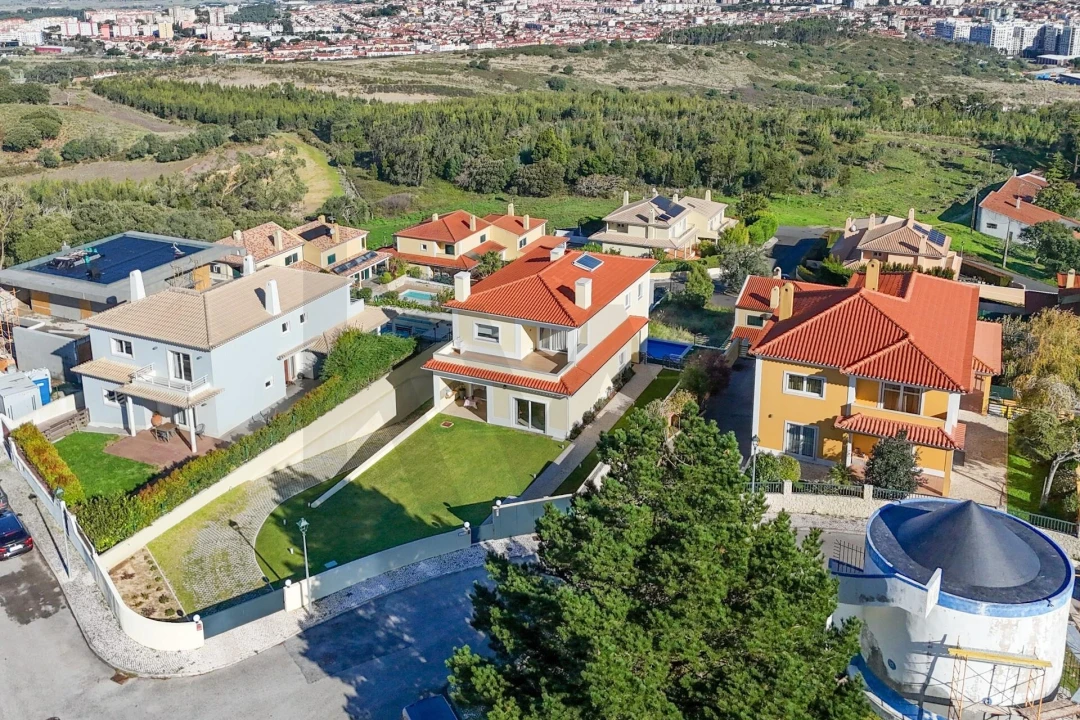 Moradia T3 para Venda em Agualva e Mira-Sintra Foto 1