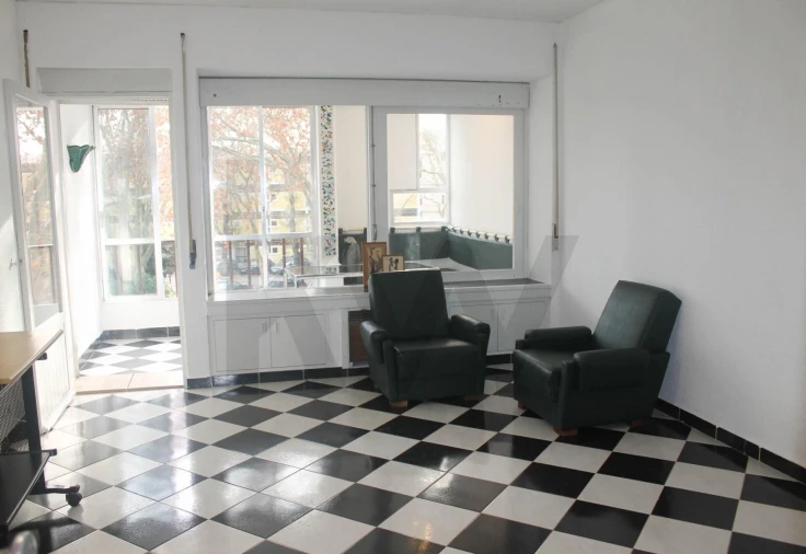 Apartamento T1 para Arrendamento em Carcavelos e Parede Foto 9