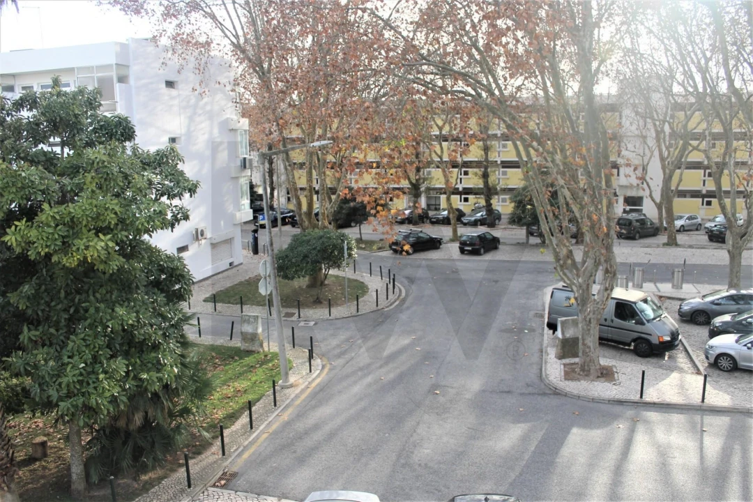 Apartamento T1 para Arrendamento em Carcavelos e Parede Foto 1