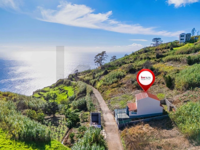 Moradia T1 para Venda em Fajã da Ovelha Foto 9