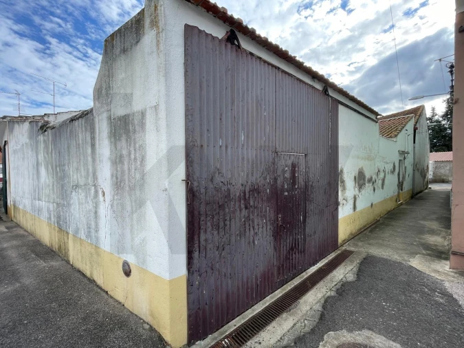 Moradia T2 para Venda em Azinhaga Foto 18