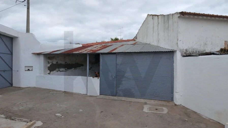 Moradia T2 para Venda em Azinhaga Foto 30