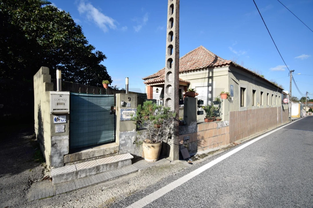 Moradia T3 para Venda em Lousa Foto 38