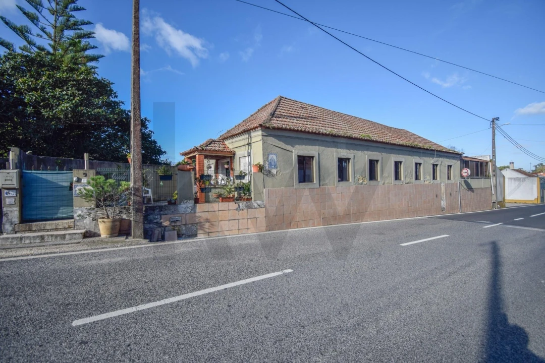 Moradia T3 para Venda em Lousa Foto 1