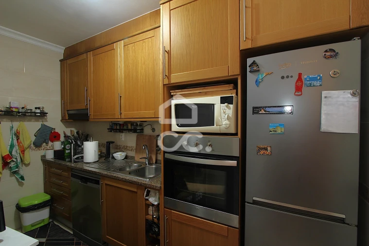 Apartamento T1 para Venda em Armação de Pera Foto 9