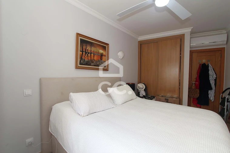 Apartamento T1 para Venda em Armação de Pera Foto 2