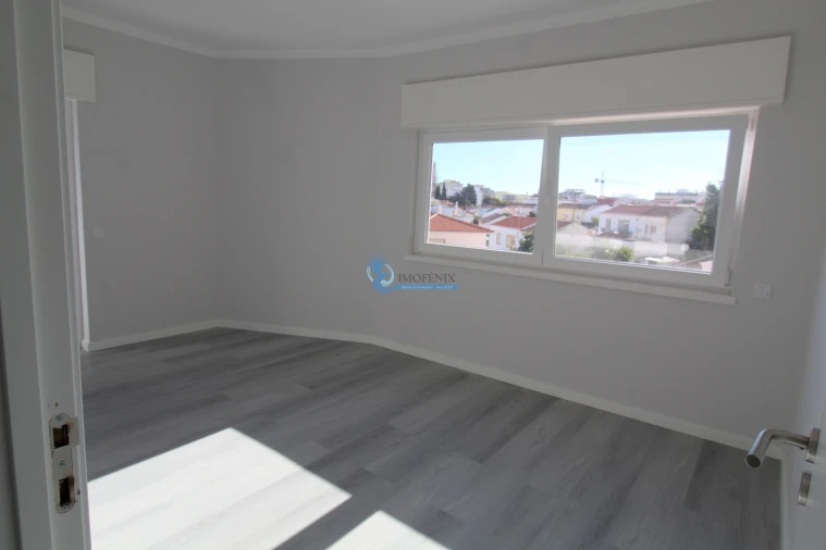 Apartamento T3 para Venda em Portimão Foto 20