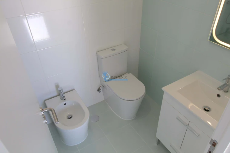 Apartamento T3 para Venda em Portimão Foto 16