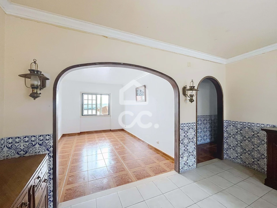 Moradia T9 para Venda em Tornada e Salir do Porto Foto 3