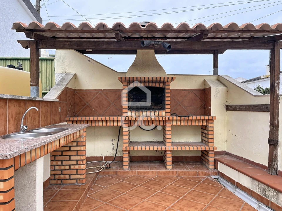 Moradia T9 para Venda em Tornada e Salir do Porto Foto 30