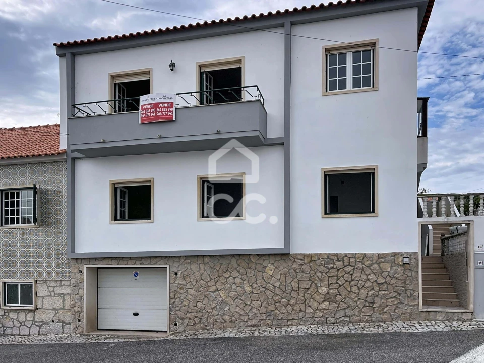 Moradia T9 para Venda em Tornada e Salir do Porto Foto 2