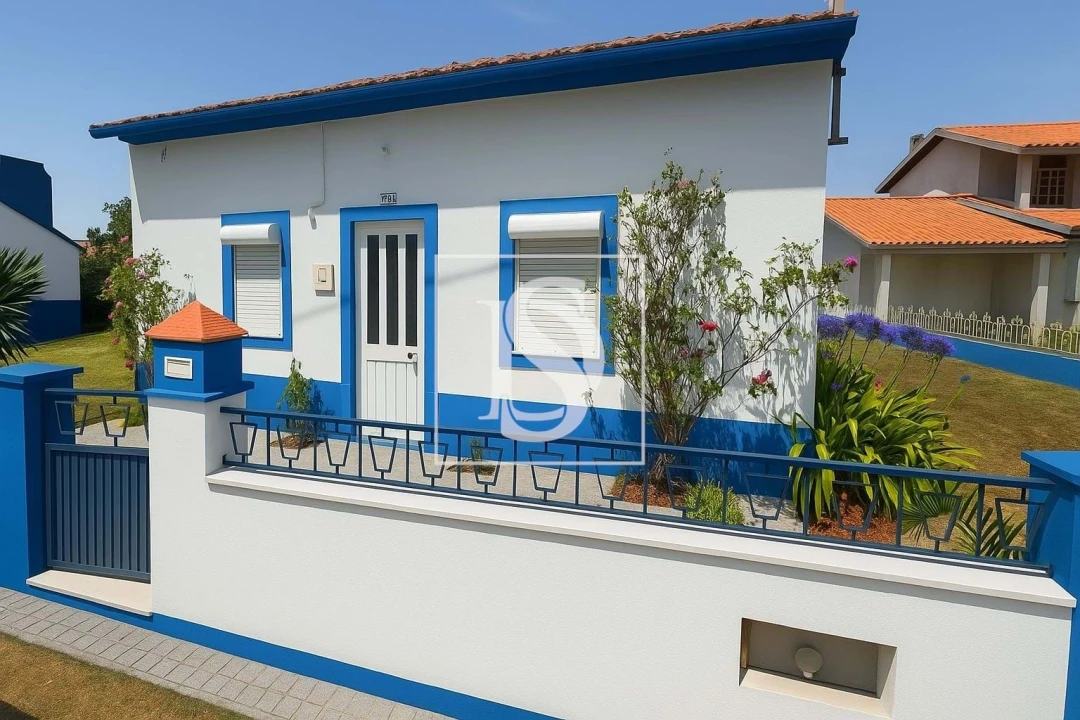 Moradia T2 para Venda em Turquel Foto 1