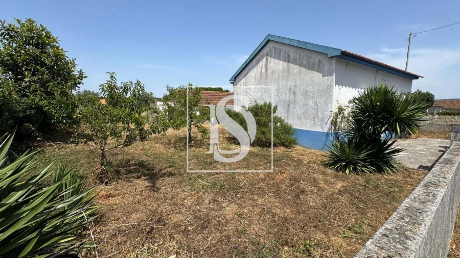 Moradia T2 para Venda em Turquel Foto 16