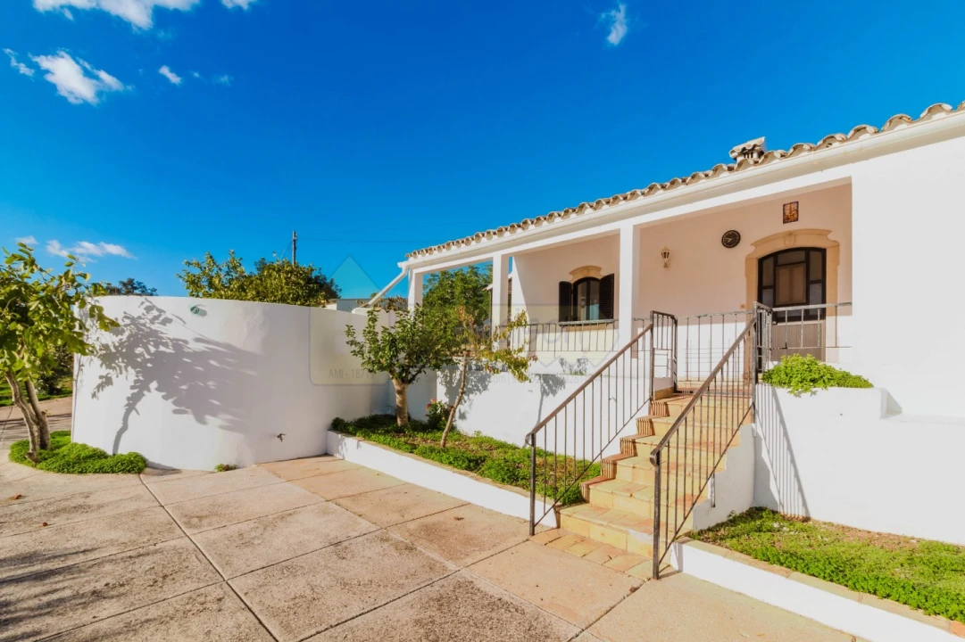 Moradia T3 para Venda em Querença, Tôr e Benafim Foto 7