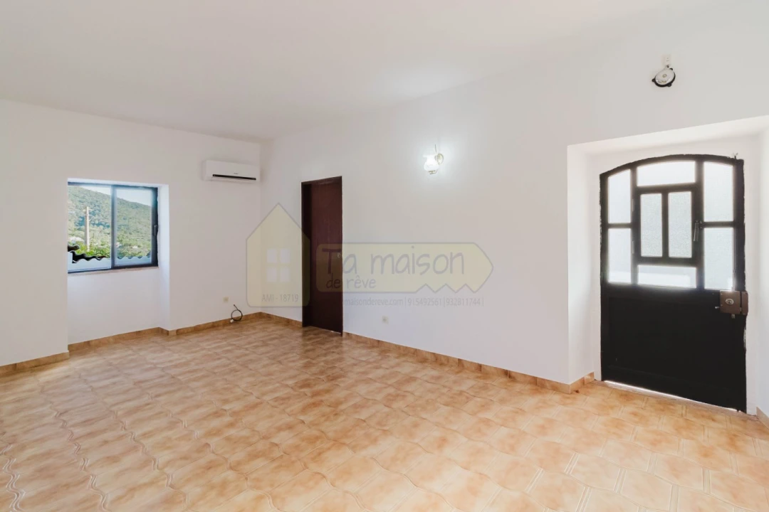 Moradia T3 para Venda em Querença, Tôr e Benafim Foto 9