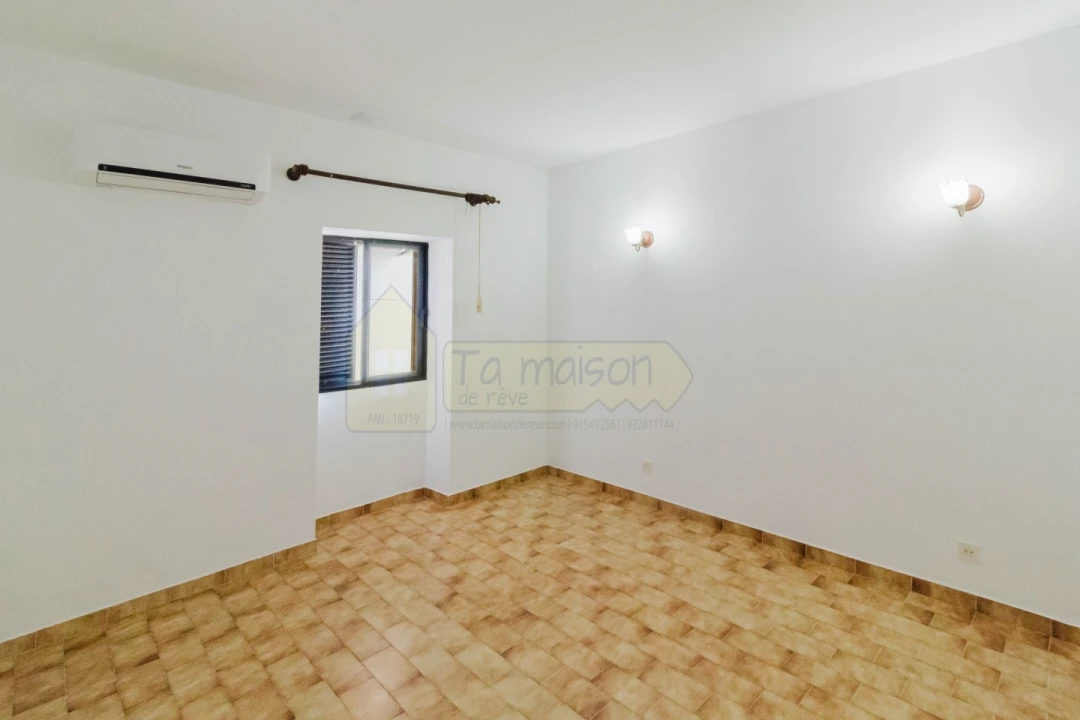 Moradia T3 para Venda em Querença, Tôr e Benafim Foto 16