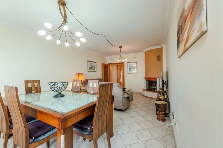 Apartamento T3 para Venda em Alcochete Foto 15