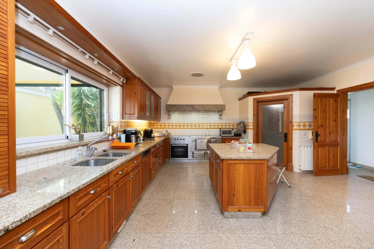 Quinta T6 para Venda em Lousa Foto 11