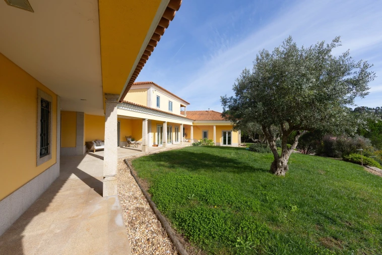 Quinta T6 para Venda em Lousa Foto 3