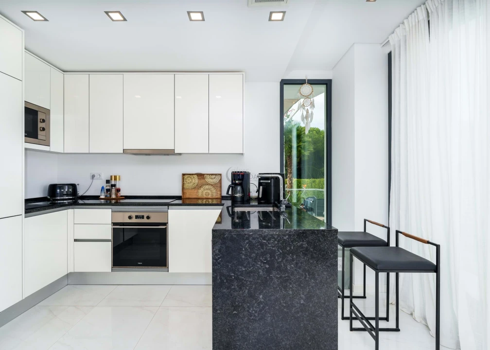 Moradia T3 para Arrendamento férias em Quarteira Foto 9